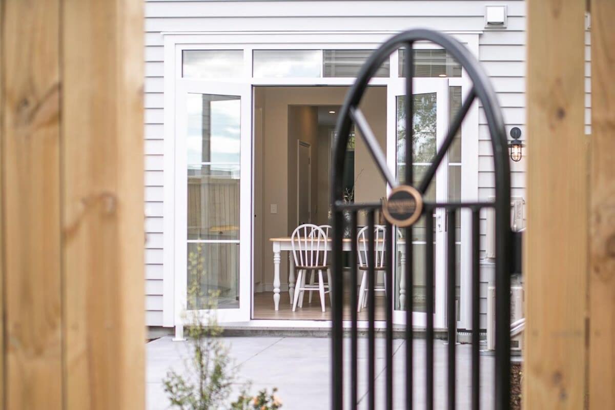 Parkside Heritage Retreat 3-Bedroom Terrace Charm Christchurch Exterior photo